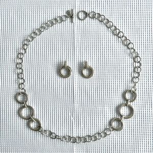 Jones New York / Brushed Metal Necklace & Earrings